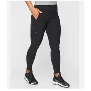 Athleta Headlands Hybrid Cargo Black Jogger with Zipper Leg Pocket -Size Medium